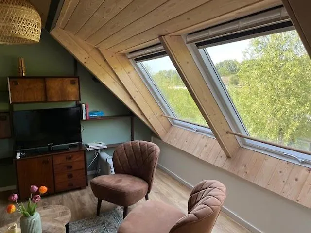 Boven De S L A G E R I J * Schijndel