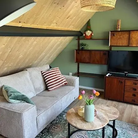 Boven De S L A G E R I J *