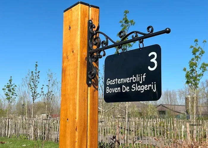 Boven De S L A G E R I J Apartment *